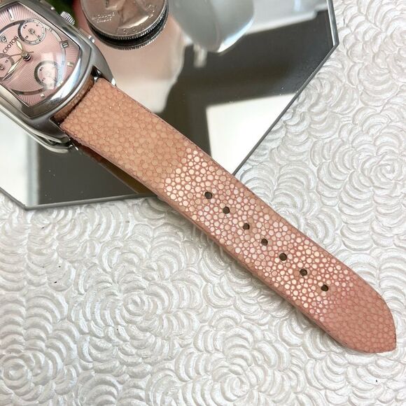 Croton All Stainless Steel Swiss Quartz Chronograph Pink Dial Sharkskin Strap - Picture 14 of 16